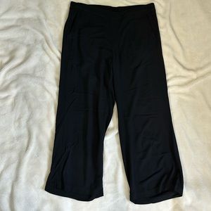 Old Navy wide leg trousers